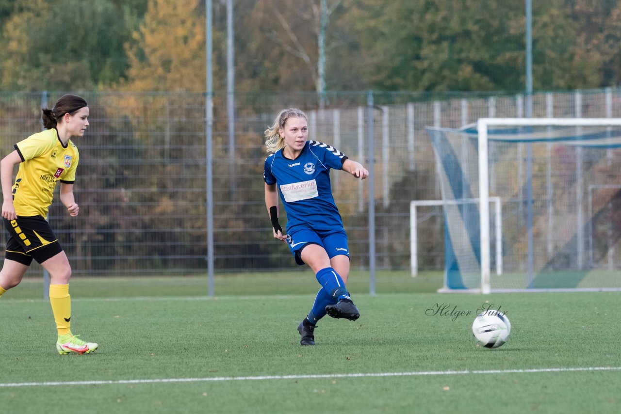 Bild 215 - F SSC Hagen Ahrensburg - SV Frisia 03 Risum-Lindholm : Ergebnis: 2:0